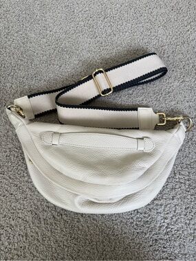 Italian Leather Crossbody Bag with Adjustable Strap